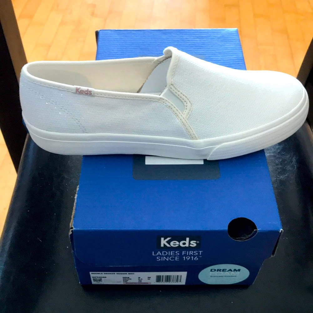 Brand New Size 9 dream foam slip on Keds